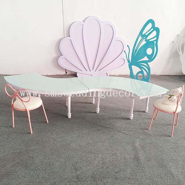 serpentine wedding tables