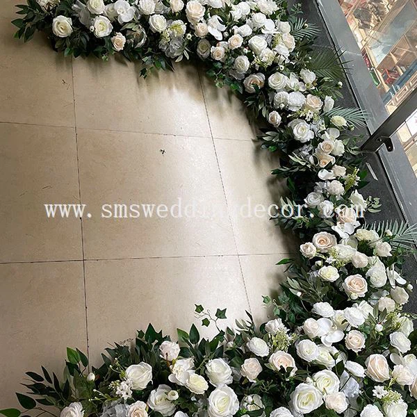 arch wedding flowers