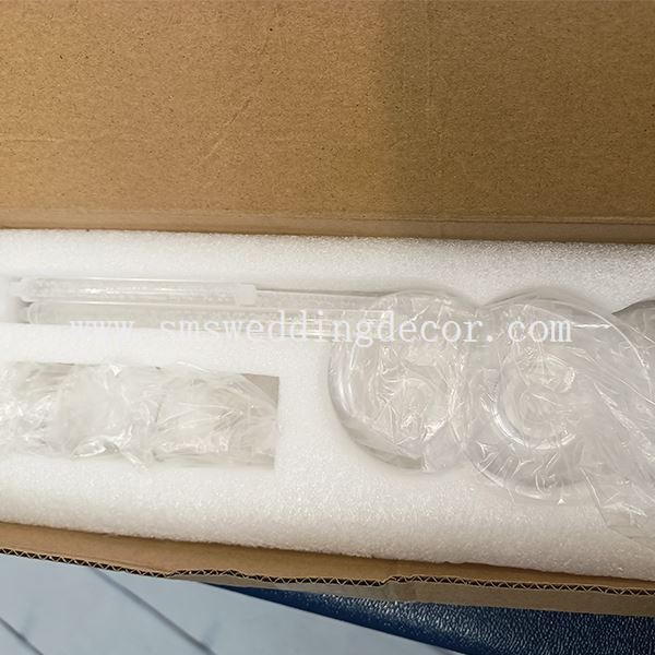 stemmed candle holders