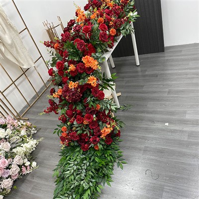 Fila de flores al final